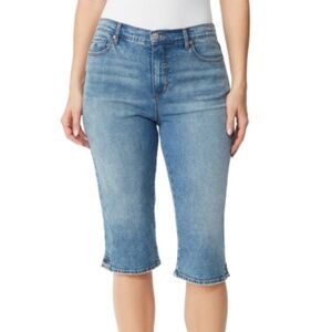 Gloria Vanderbilt Amanda Skimmer Slimmer Rhinestone Women's Capri Jeans Sz6 EUC